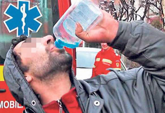 A vrut să se-mbete, dar s-a omorât