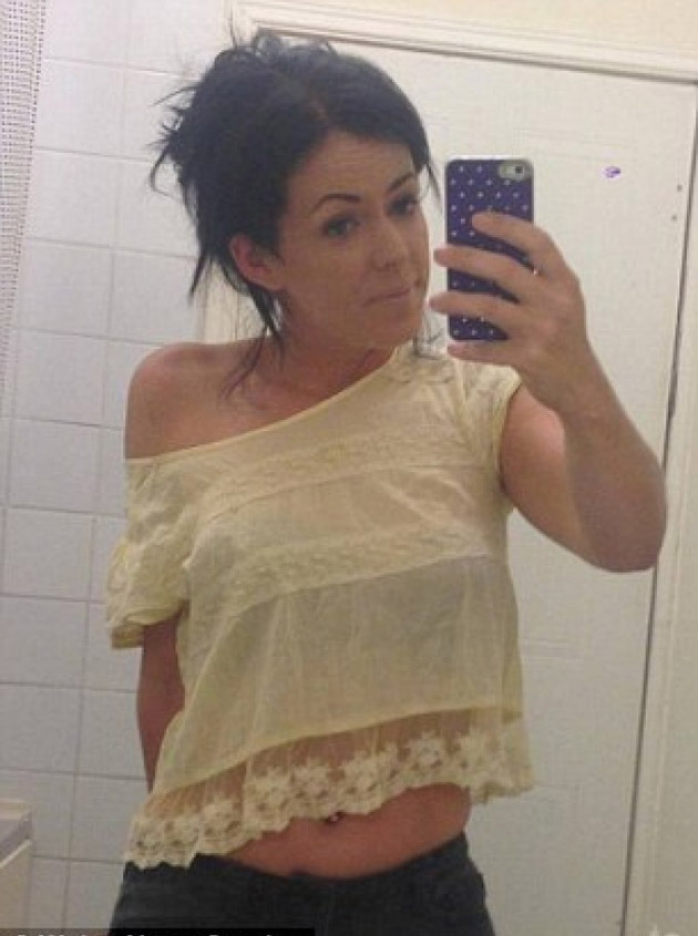 L-a SEDUS pe Facebook şi a făcut SEX cu el! Ea este PROFESOARĂ