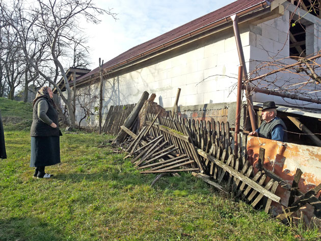 Teren furat la metru
