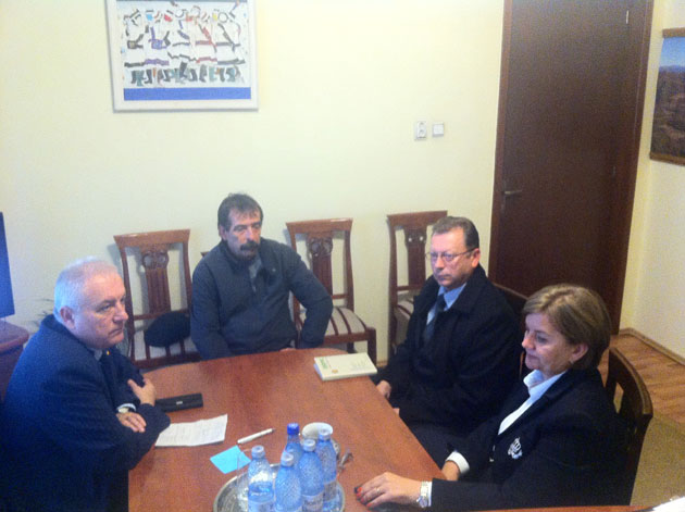 Prefectul Avram a inspectat bazele de deszăpezire din Livada şi Negreşti