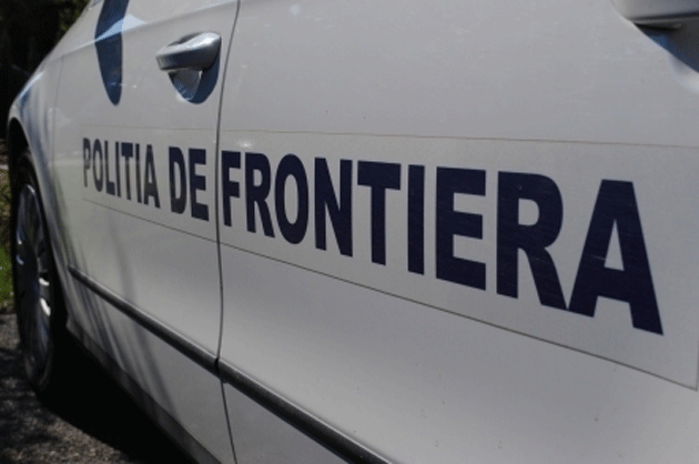 O maşină a Poliţiei de Frontieră a INTRAT într-o COLOANĂ de autovehicule. CEZI cine a fost de VINĂ