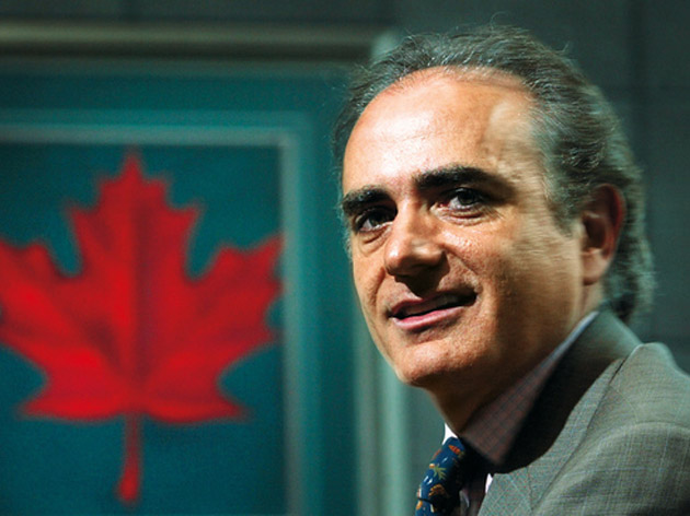 Cel mai puternic om din aviaţia mondială este român şi are 27.000 de angajaţi în subordine