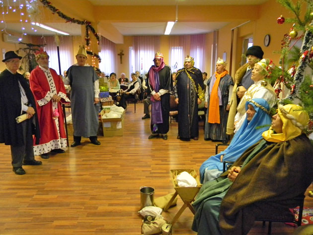 “Viflaimul”, prezentat de vârstnicii de la Centrul de zi “Speranţa”