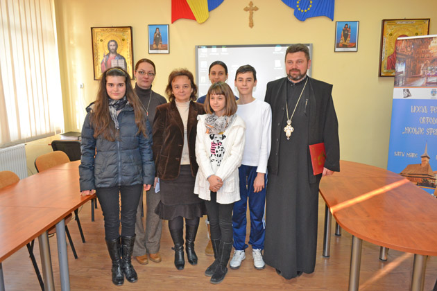 Patru elevi de la Liceul Ortodox vor fi primiţi de Papa Francisc
