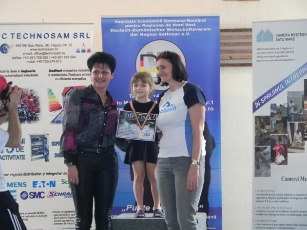 Peste 60 de copii prezenți la primul concurs de înot din istoria Sătmarului