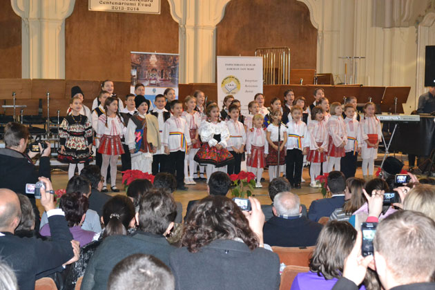 Liceul Ortodox a întâmpinat Crăciunul cu un frumos concert de colinde