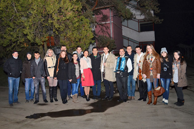 Moşul PC a împărţit cadouri la Centrul Şansa