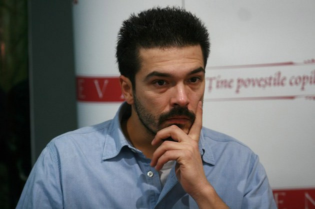 Adrian Despot, solistul formaţiei Viţa de Vie, s-a accidentat la schi