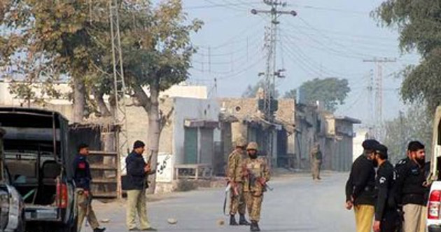 ATENTAT în Pakistan: Cel puţin 20 de militari au fost ucişi şi alţi 30 răniţi