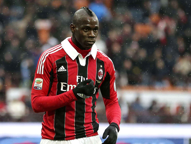 Balotelli, amendat cu 10.000 de euro după meciul cu echipa Cagliari