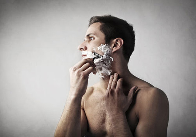 Greşeli pe care le faci când te bărbiereşti