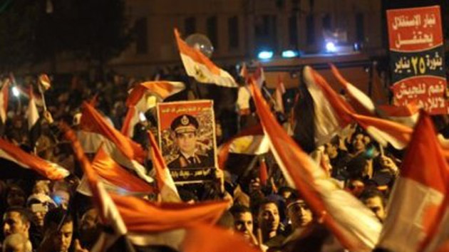 VIOLENŢE ÎN EGIPT: Cel puţin 49 de morţi şi 247 de răniţi