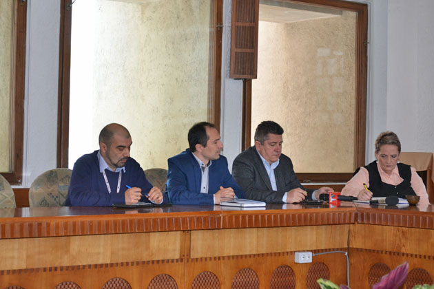 Mii de pasageri şi-au luat zborul  de pe Aeroportul Satu Mare