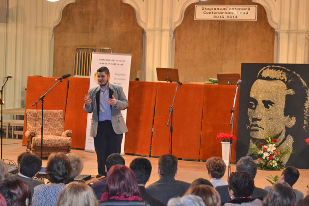 Zeci de elevi participanţi la Concursul de recitare a poeziilor eminesciene