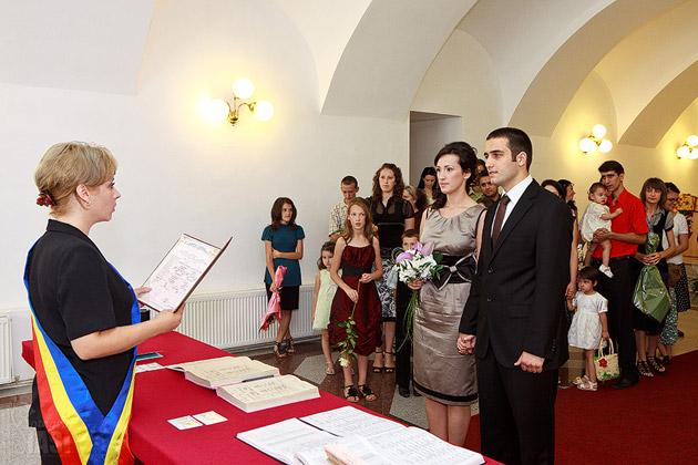Căsătoriile pot fi programate on-line la Satu Mare