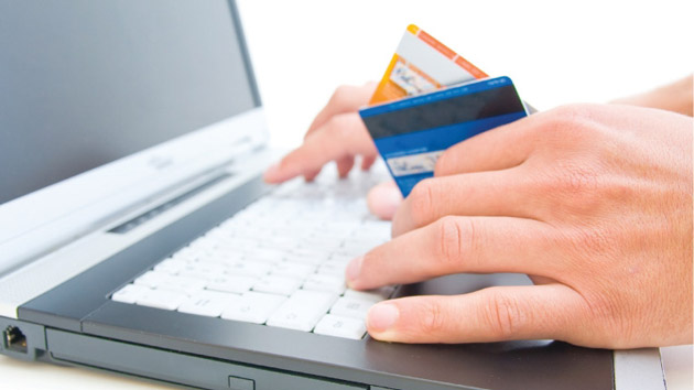 Sătmărenii sunt rugaţi să îşi  plătească impozitele online