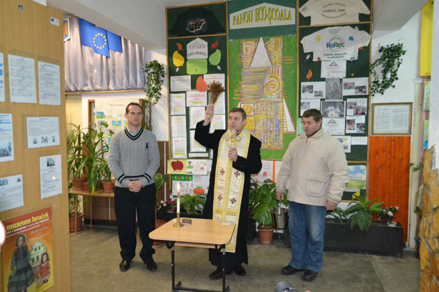 Lucrările de la Şcoala Gimnazială “Vasile Lucaciu” au fost sfinţite