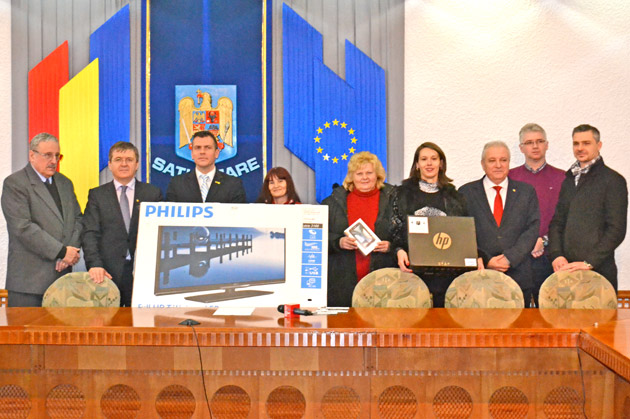 Câştigătorii tombolei de Revelion şi-au primit premiile!