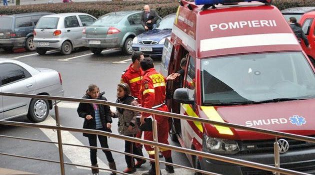 De pe băncile şcolii, pe patul de la Urgenţe