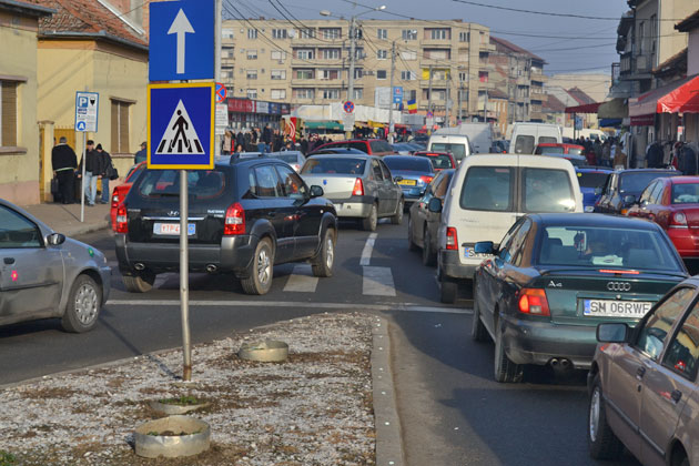 Traficul devine din ce în ce mai aglomerat