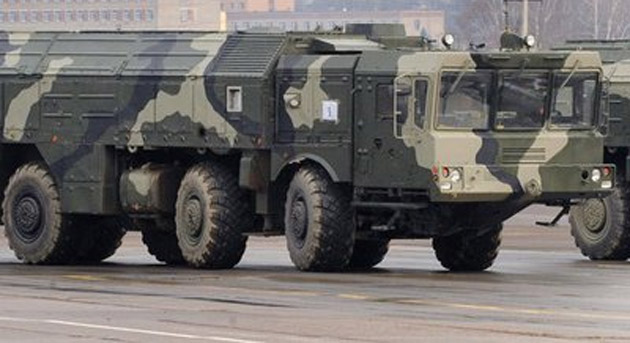 Vladimir Putin ordonă verificarea pregătirii de luptă a trupelor din centrul şi vestul ţării