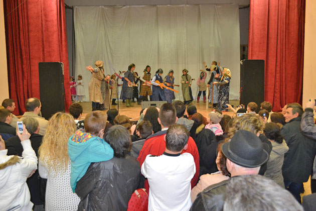 Iarna, alungată cu un bal mascat la Odoreu