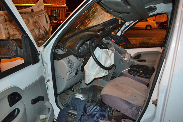 Doi şoferi răniţi în accidente la Turulung şi Gherţa Mică