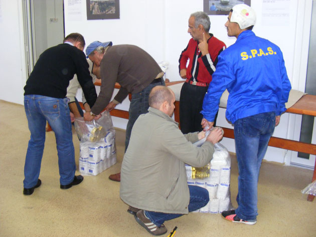 Un sfert dintre beneficiari nu şi-au ridicat alimentele comunitare