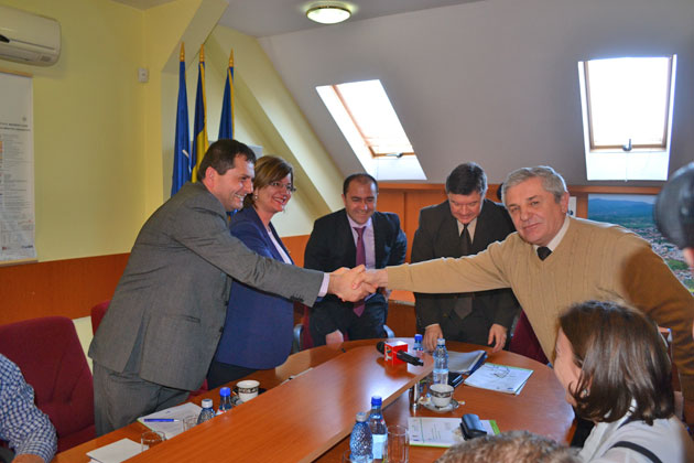 Apă curată pentru cetăţenii din Negreşti, Tăşnad şi Livada