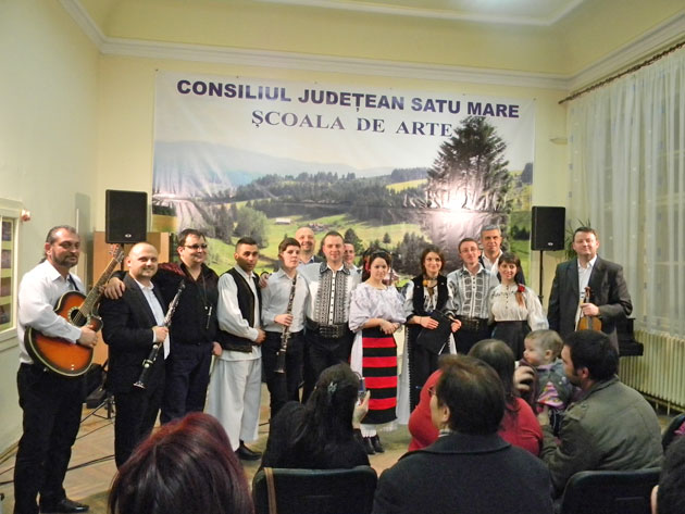 Spectacol de Dragobete al elevilor Şcolii de Arte Satu Mare