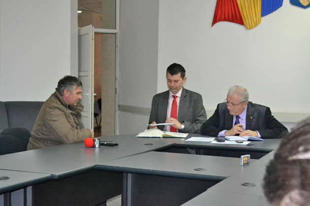 Capelă mortuară în centrul satului