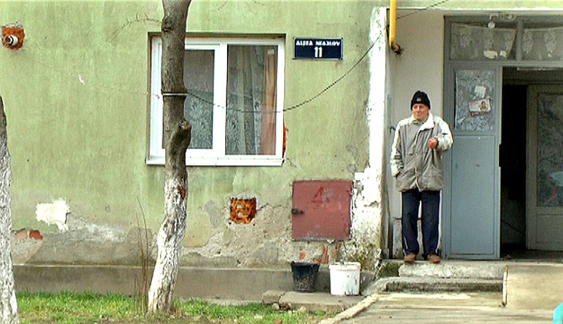 Sătmăreancă tâlhărită în propria locuinţă