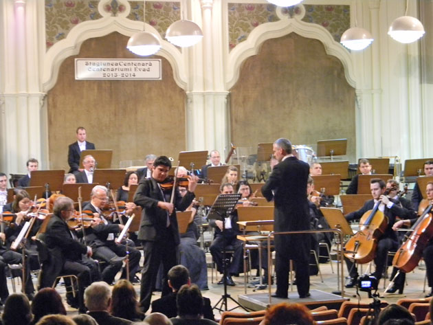 Concert extraordinar al violonistului Vlad Răceu  la Filarmonică
