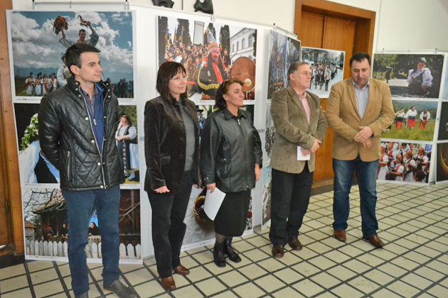 Expoziţia internaţională foto-etnografică “Semne Identitare”