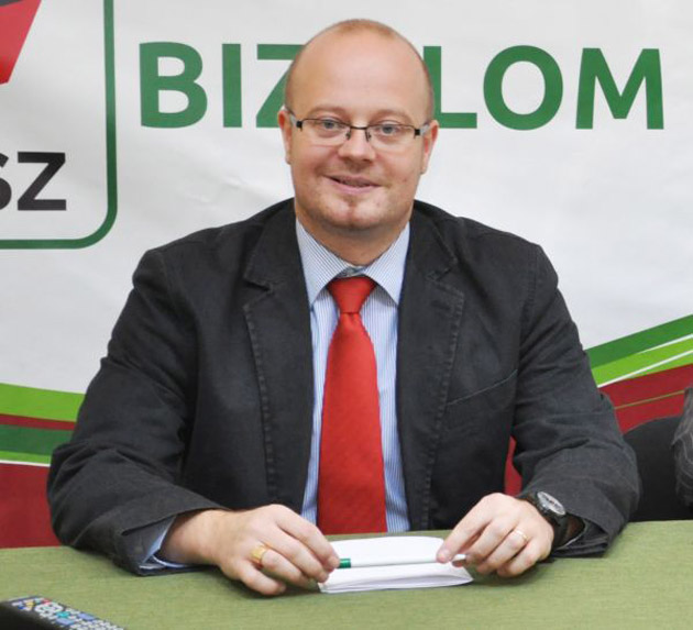 Hackerii au spart email-ul  deputatului Kereskenyi