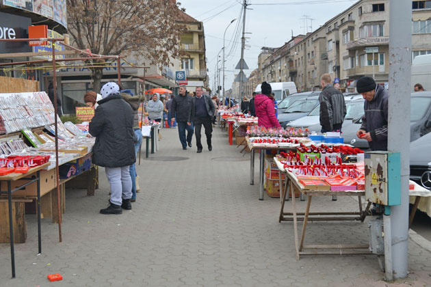Vânzări slabe la mărţişoare în centrul Sătmarului