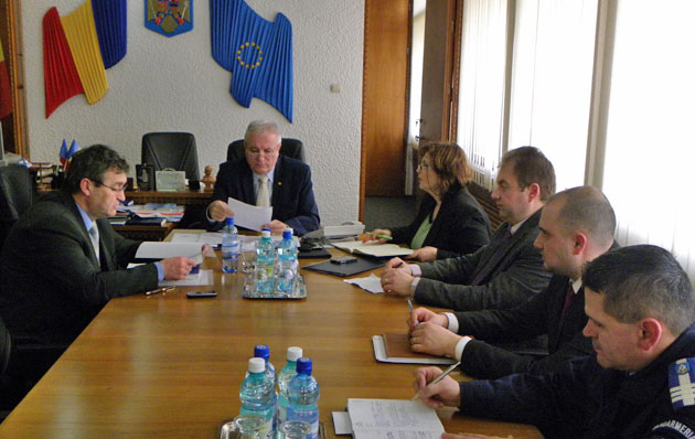 Bătăi şi furturi de telefoane în şcolile sătmărene