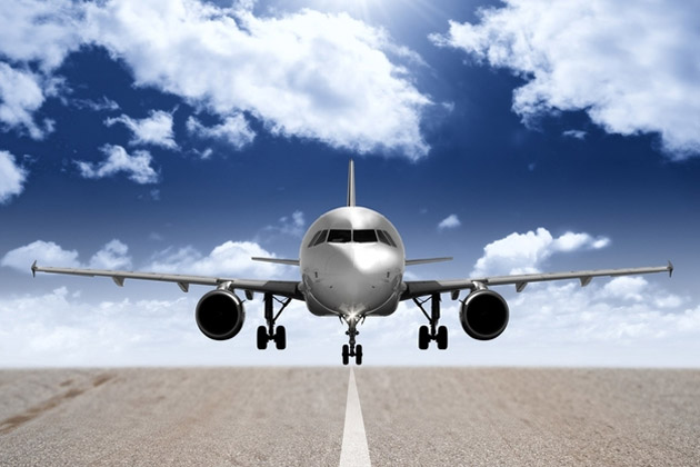 Cum să îţi învingi teama de a zbura cu avionul?