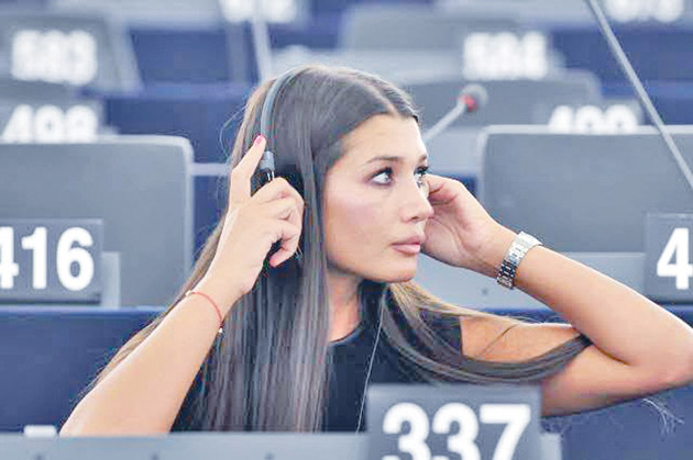 Elena Băsescu a demisionat din PDL