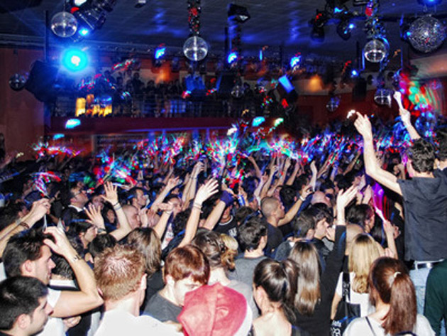 TOPUL celor mai bune 100 de cluburi din lume. Un singur local din Romania este în lista din 2014