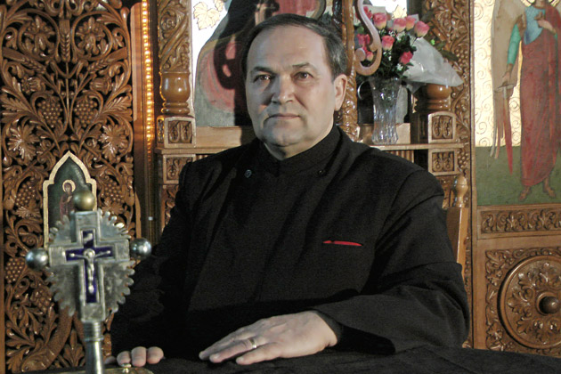 Preotul Mihalca şi credincioşii din Călineşti Oaş!