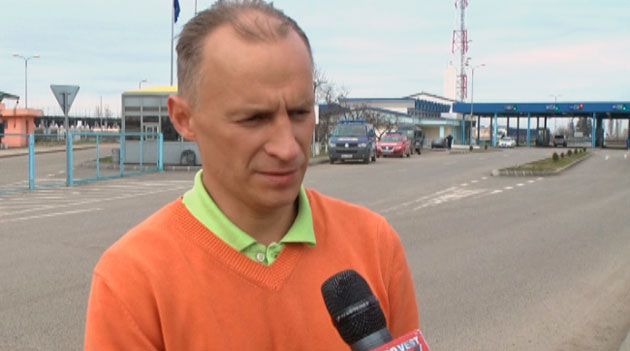 Unii fug de mobilizare, alţii merg să lupte