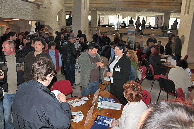 Asalt la bursa locurilor de muncă