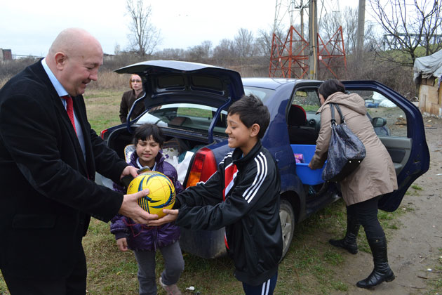 Gest caritabil  al primarului Coica