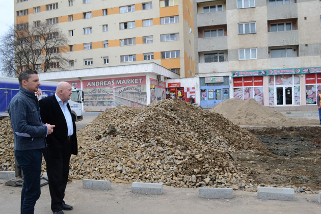 Peste 3.000 de locuri de parcare în Micro 16