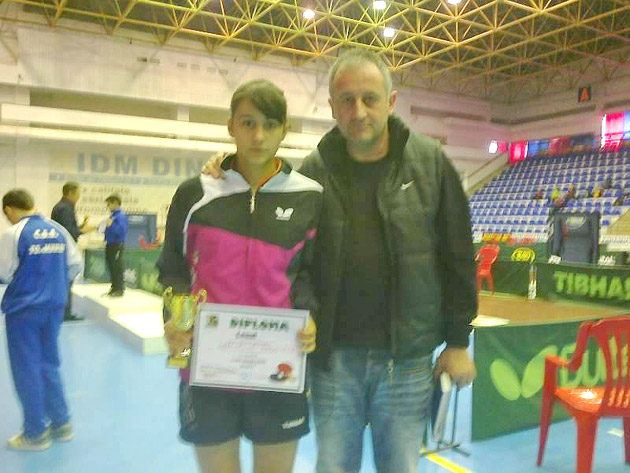 Helga Dari - "fata de aur" a tenisului de masă din Carei