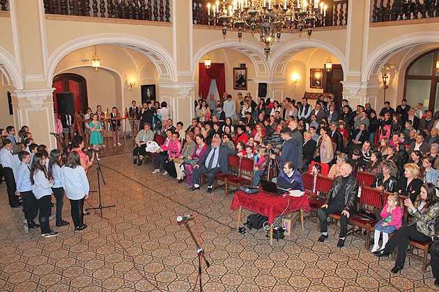 “Help for Smaranda” la Castelul Karolyi