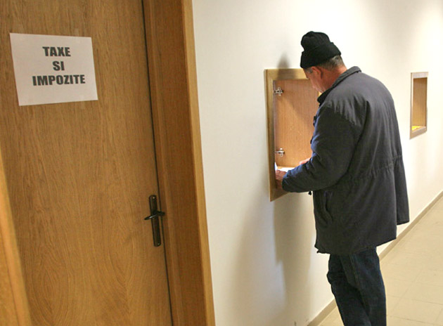 Impozitul agricol poate fi plătit şi la primării