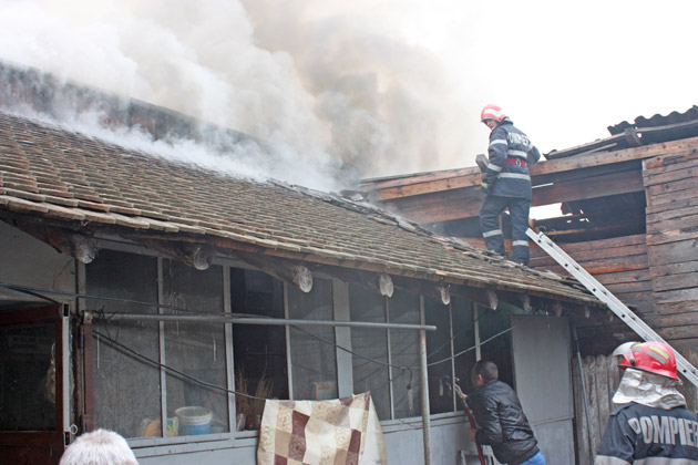 Un sătmărean s-a autoincendiat, dar a scăpat cu viaţă