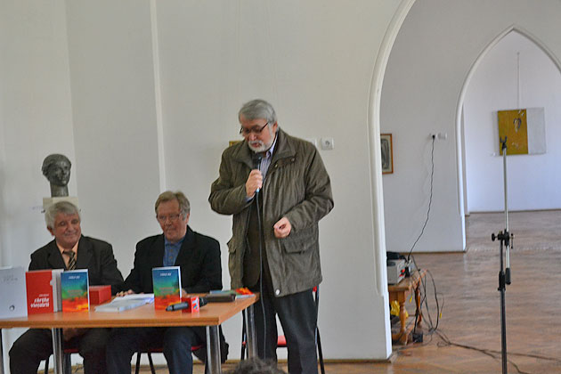 Expoziţii şi lansări de carte la Muzeul de Artă